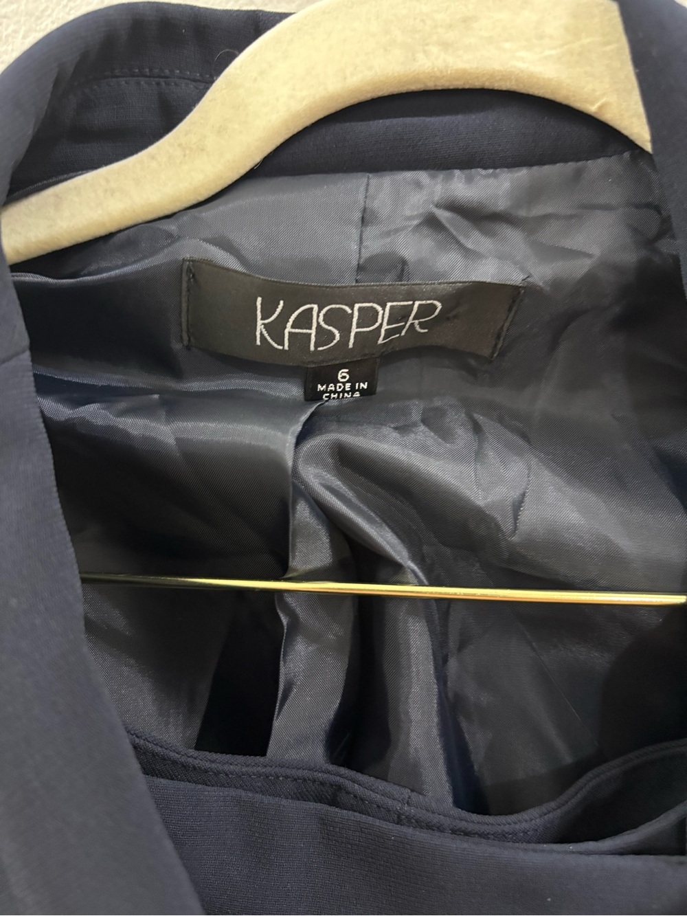 Kasper Navy Two-Piece Women's Business Suit - Picture 2 of 4